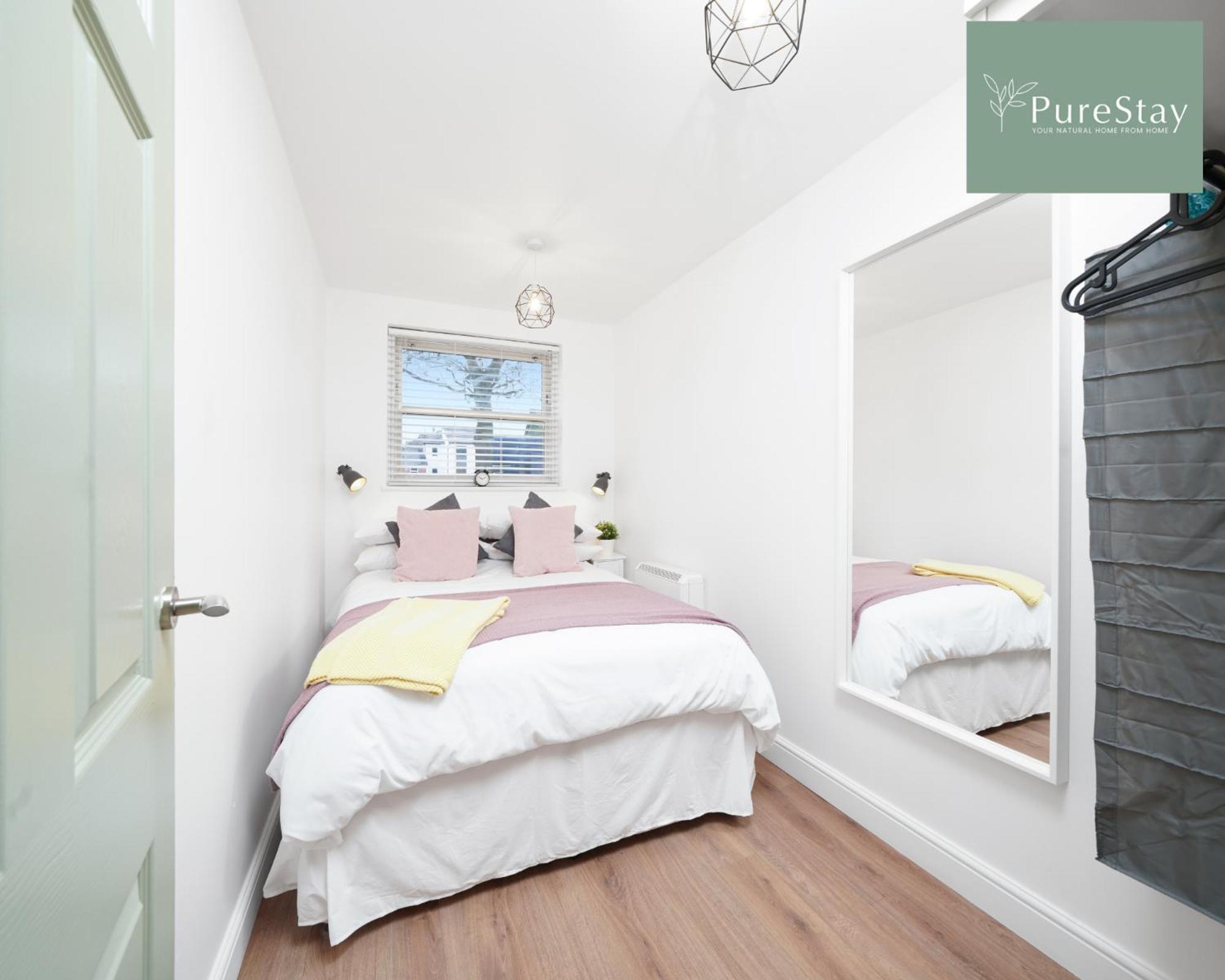 Stunning Two Bed Leamington Apartment With Free Wifi By Purestay Short Lets & Serviced Accommodation Exterior foto